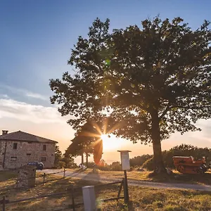 https://masseria-del-bosco.it-tuscanyhotel.com
